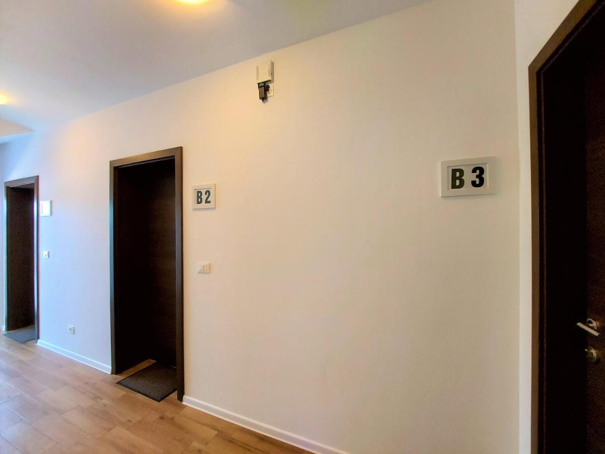 Rooms And Apartments Istrasoley 발 외부 사진